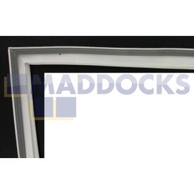 Genuine Original Indesit White Door Gasket Seal (487mm x 600mm)