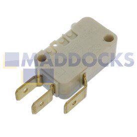 Microinterruptor de tres placas universal (10A)